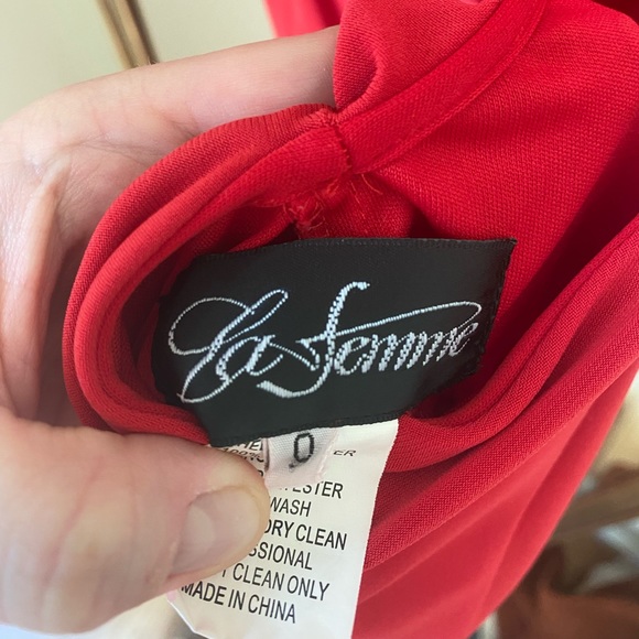 Cherry red evening maxi slit dress - Picture 4 of 5